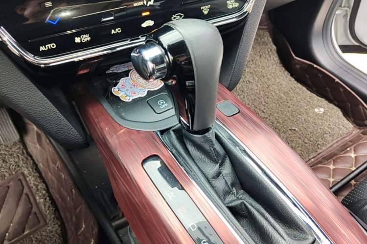 Used Honda XR-V 2017 1.8L VTi CVT Luxury Edition Gear Lever