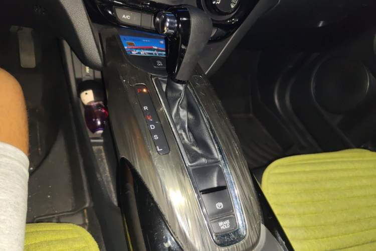 Used Honda XR-V 2017 1.8L EXi CVT Comfort Version Gear Lever