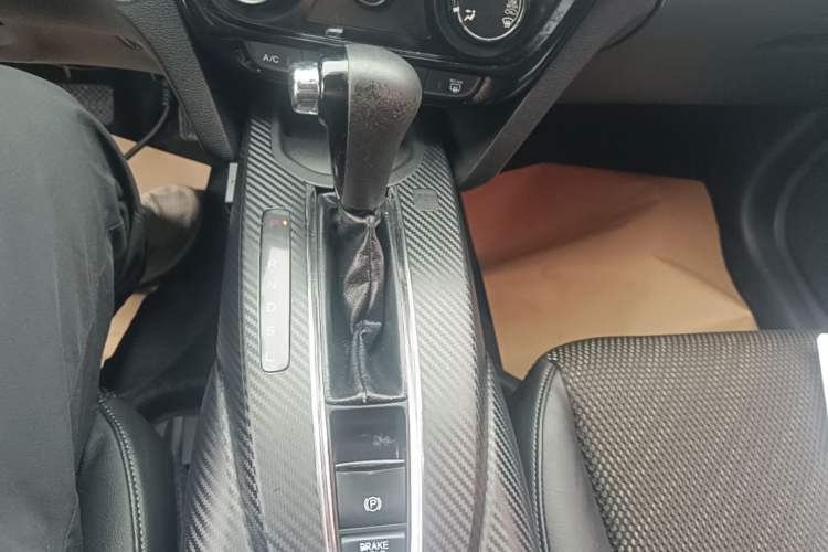 Used Honda XR-V 2017 1.8L EXi CVT Comfort Version Gear Lever