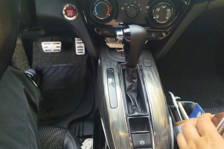 Used Honda XR-V 2017 1.8L EXi CVT Comfort Version Gear Lever