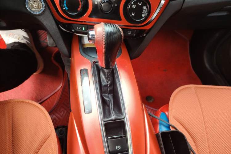 Used Honda XR-V 2017 1.8L EXi CVT Comfort Version Gear Lever