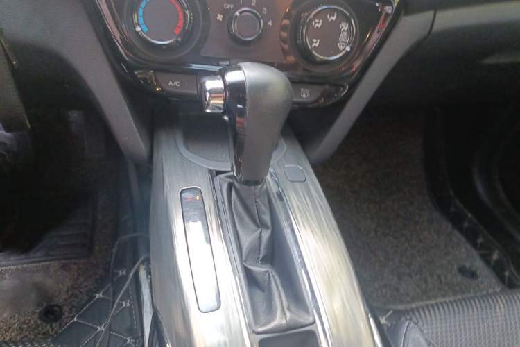 Used Honda XR-V 2017 1.5L LXi CVT Classic Edition Gear Lever