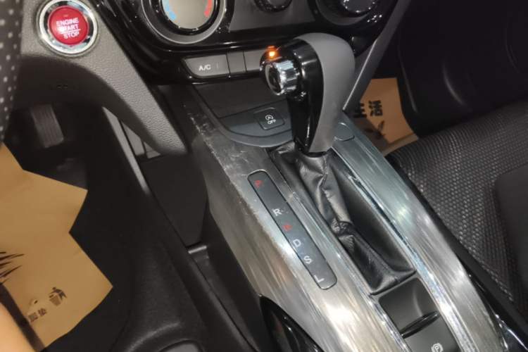 Used Honda XR-V 2017 1.8L EXi CVT Comfort Version Gear Lever