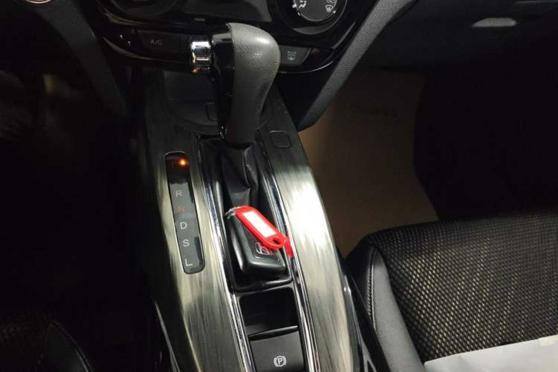 Used Honda XR-V 2017 1.8L EXi CVT Comfort Version Gear Lever
