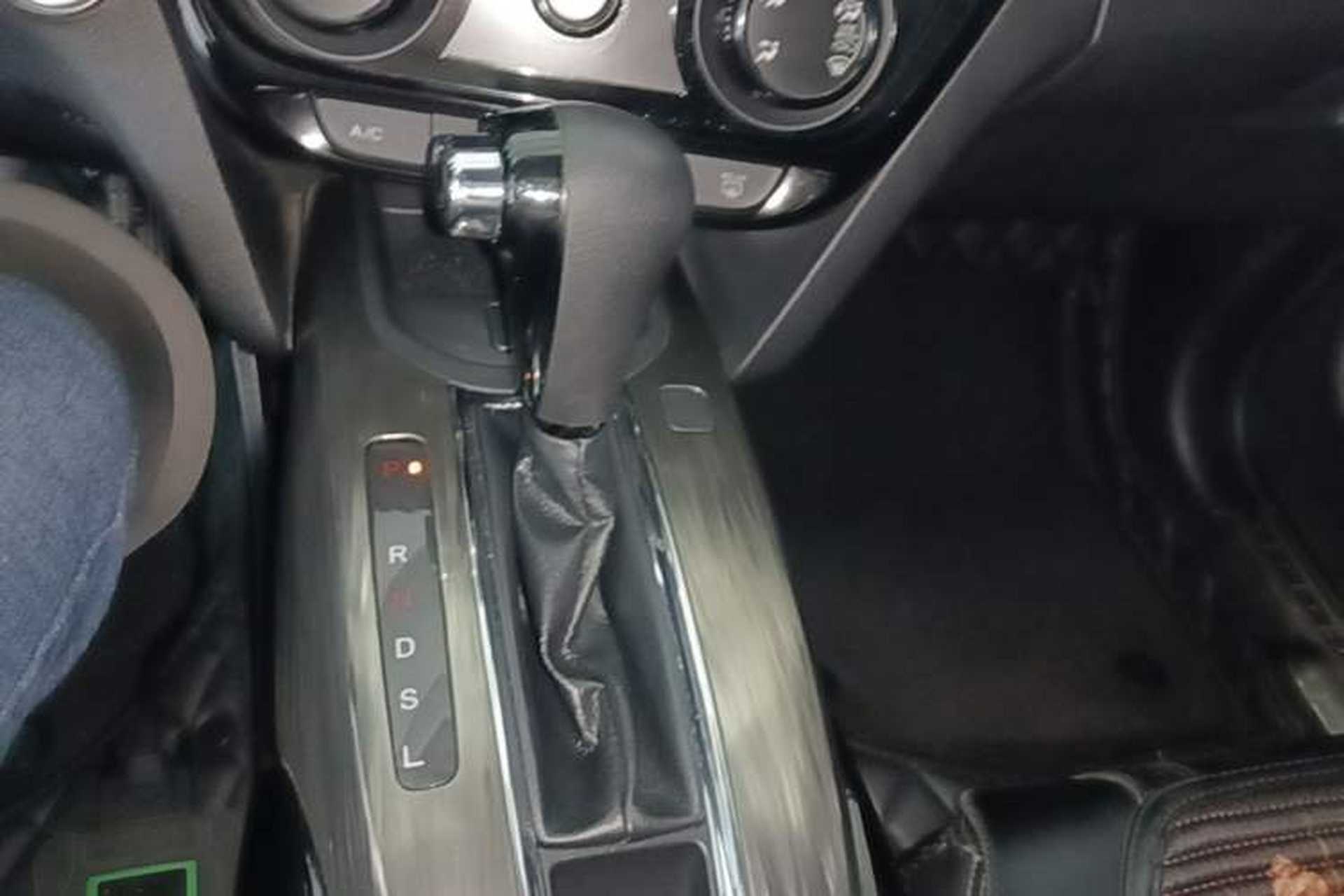 Used Honda XR-V 2017 1.8L EXi CVT Comfort Version Gear Lever