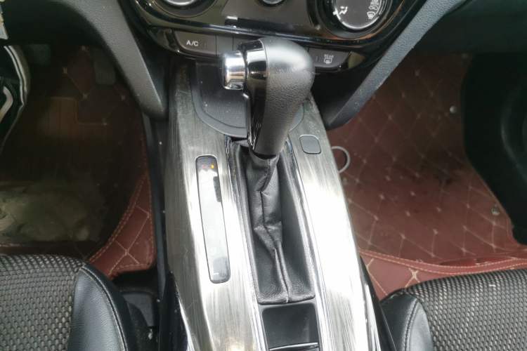 Used Honda XR-V 2017 1.5L LXi CVT Classic Edition Gear Lever