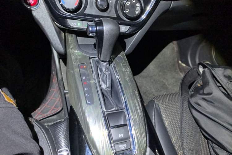 Used Honda XR-V 2017 1.8L EXi CVT Comfort Version Gear Lever