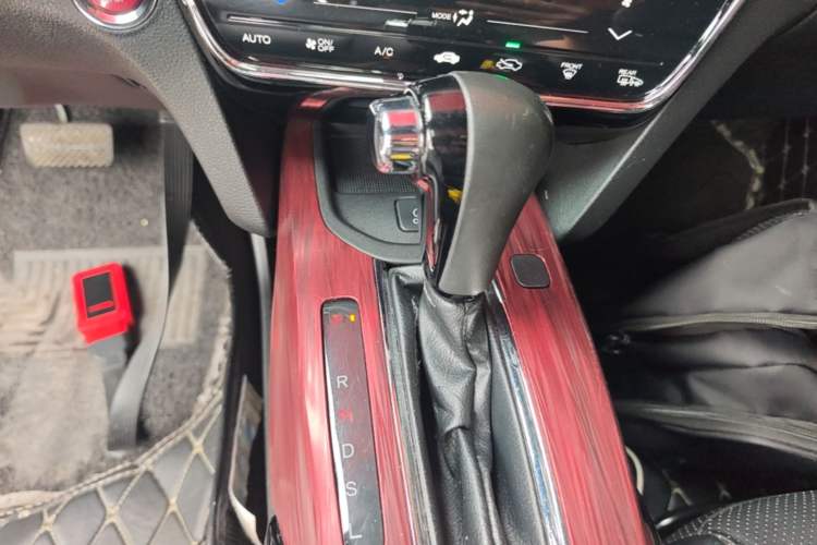 Used Honda XR-V 2017 1.8L VTi CVT Luxury Edition Gear Lever