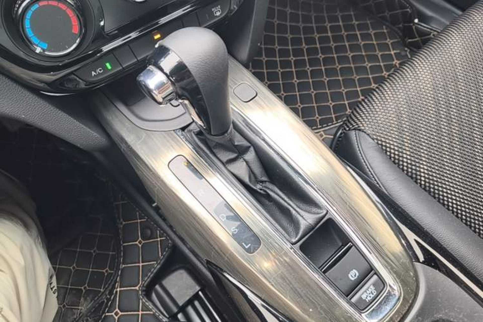 Used Honda XR-V 2017 1.8L EXi CVT Comfort Version Gear Lever
