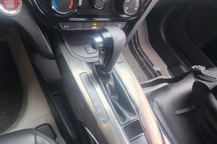 Used Honda XR-V 2017 1.8L EXi CVT Comfort Version Gear Lever