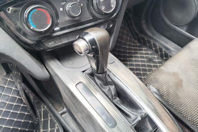 Used Honda XR-V 2017 1.5L LXi CVT Classic Edition Gear Lever
