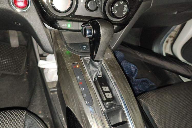 Used Honda XR-V 2017 1.8L EXi CVT Comfort Version Gear Lever