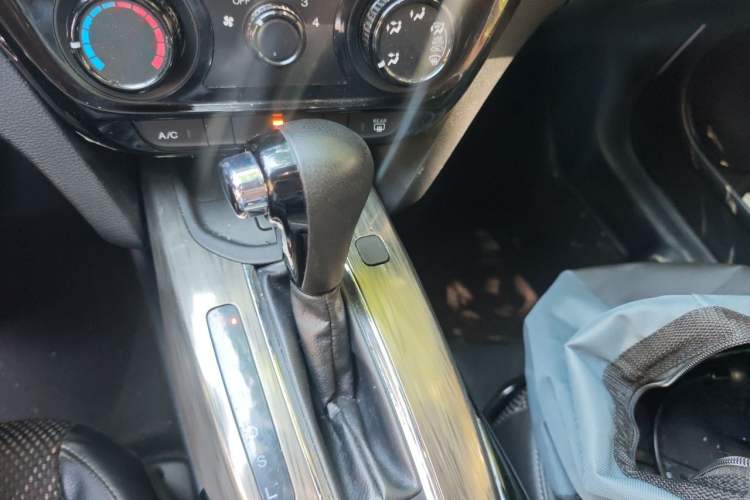 Used Honda XR-V 2017 1.8L EXi CVT Comfort Version Gear Lever