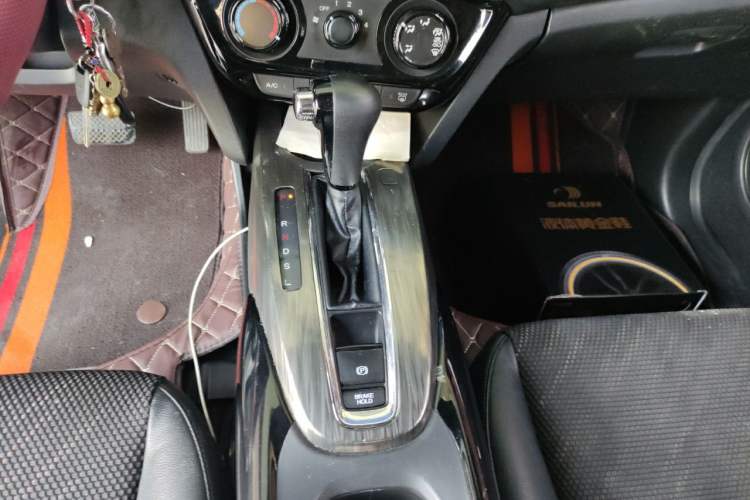 Used Honda XR-V 2017 1.5L LXi CVT Classic Edition Gear Lever