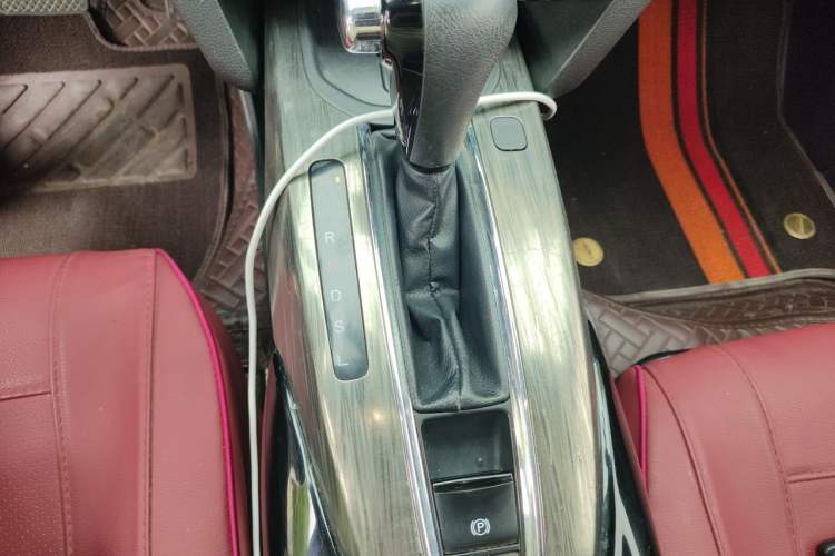 Used Honda XR-V 2017 1.8L EXi CVT Comfort Version Gear Lever