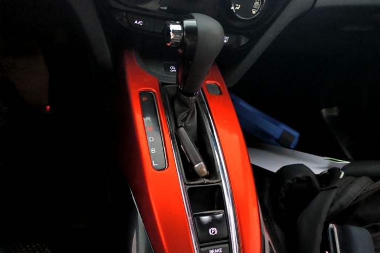 Used Honda XR-V 2017 1.8L EXi CVT Comfort Version Gear Lever