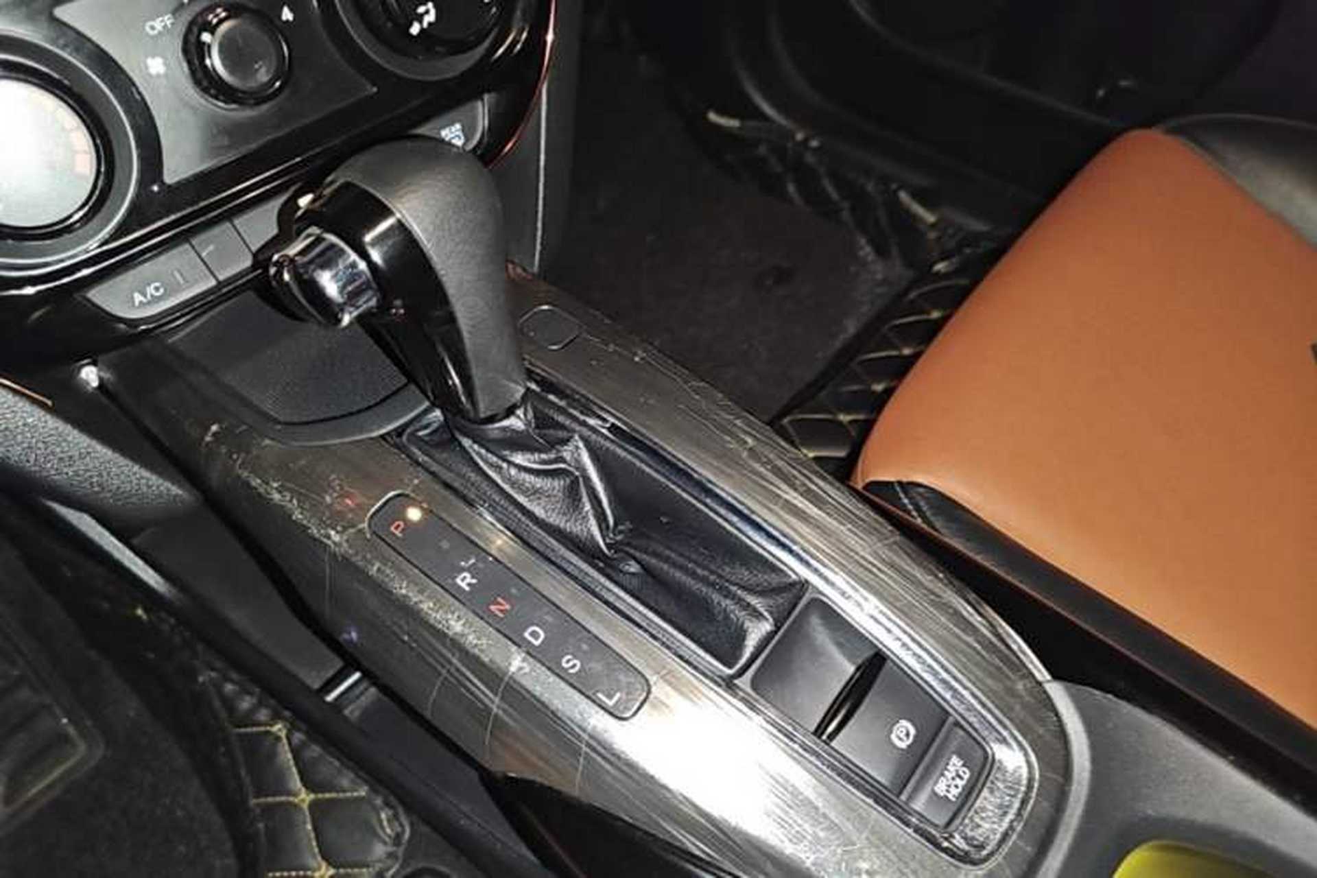 Used Honda XR-V 2017 1.5L LXi CVT Classic Edition Gear Lever