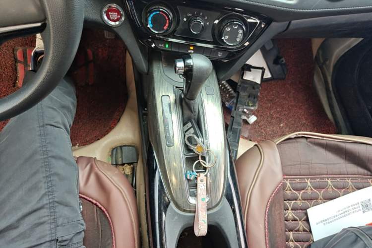 Used Honda XR-V 2017 1.8L EXi CVT Comfort Version Gear Lever