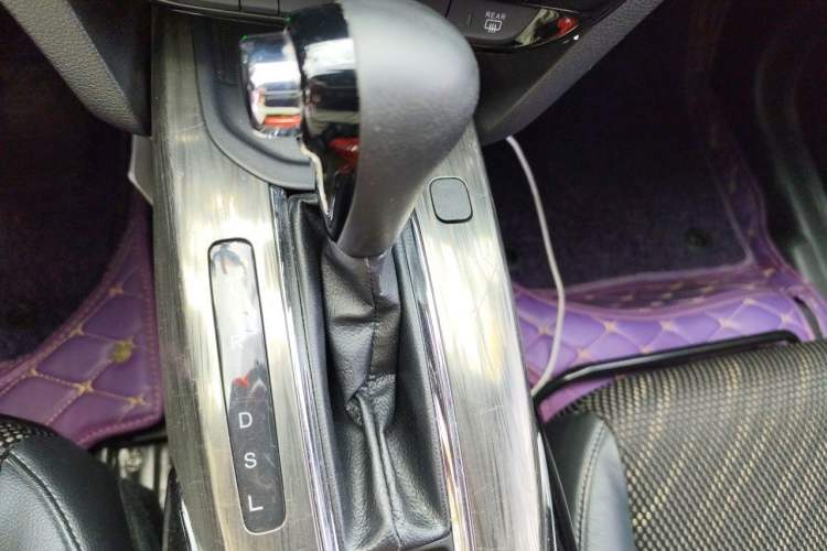 Used Honda XR-V 2017 1.8L EXi CVT Comfort Version Gear Lever