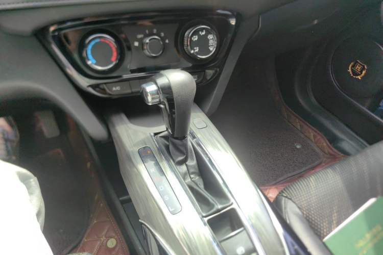 Used Honda XR-V 2017 1.5L LXi CVT Classic Edition Gear Lever