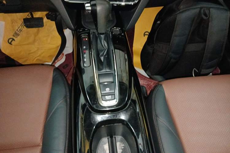 Used Honda XR-V 2017 1.8L VTi CVT Luxury Edition Gear Lever
