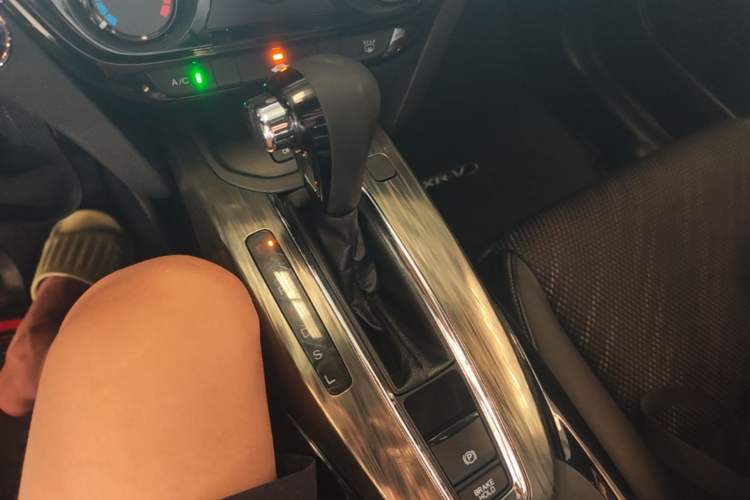 Used Honda XR-V 2017 1.8L EXi CVT Comfort Version Gear Lever