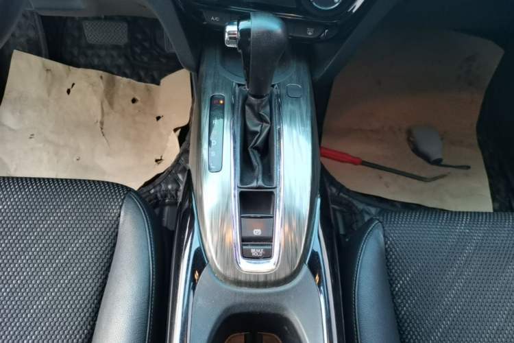 Used Honda XR-V 2017 1.5L LXi CVT Classic Edition Gear Lever