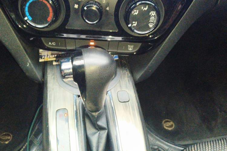 Used Honda XR-V 2017 1.5L LXi CVT Classic Edition Gear Lever