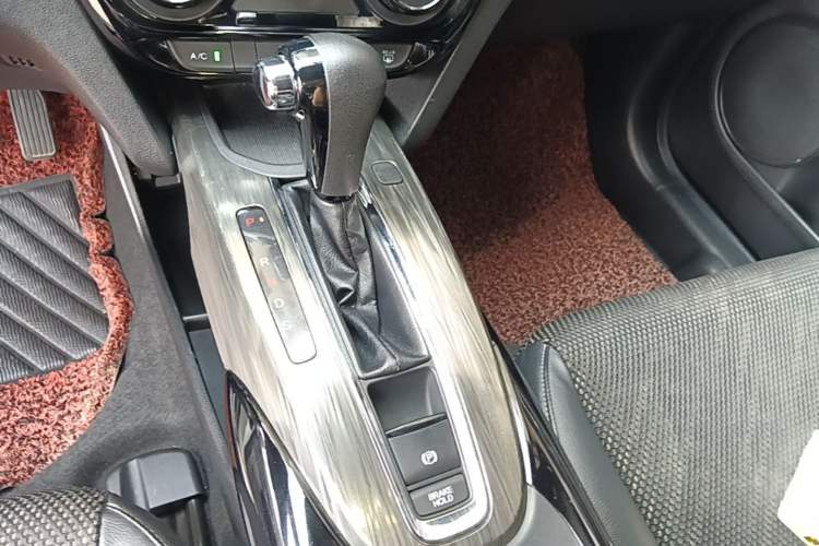 Used Honda XR-V 2017 1.5L LXi CVT Classic Edition Gear Lever