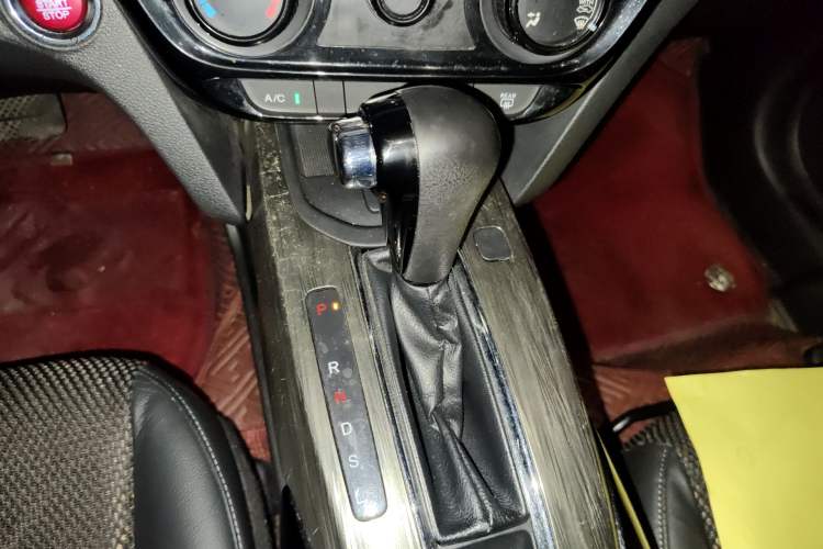 Used Honda XR-V 2017 1.8L EXi CVT Comfort Version Gear Lever