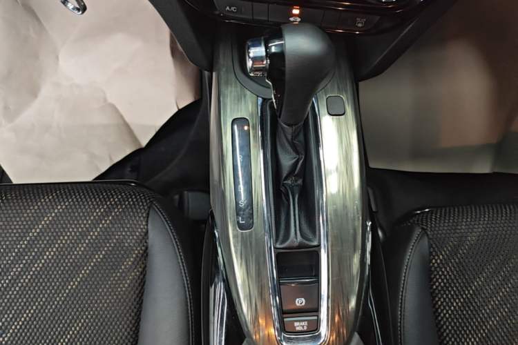 Used Honda XR-V 2017 1.5L LXi CVT Classic Edition Gear Lever