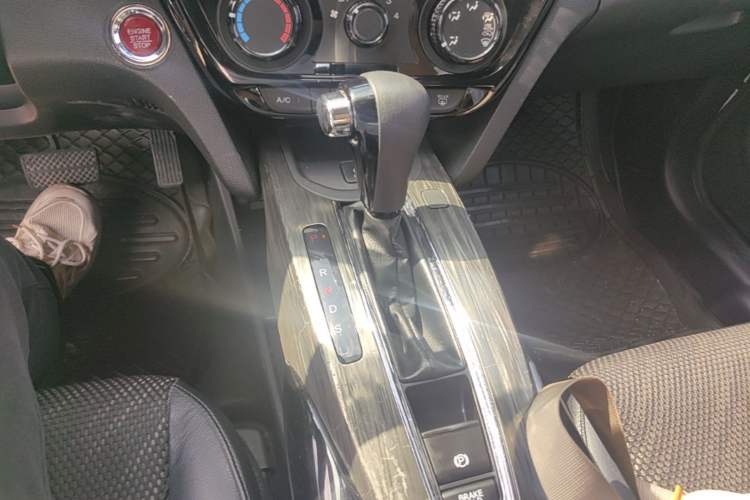 Used Honda XR-V 2017 1.8L EXi CVT Comfort Version Gear Lever