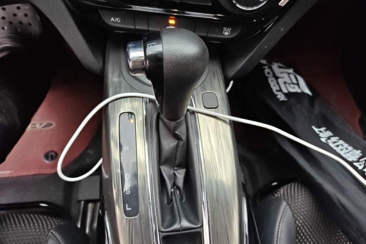 Used Honda XR-V 2017 1.8L EXi CVT Comfort Version Gear Lever