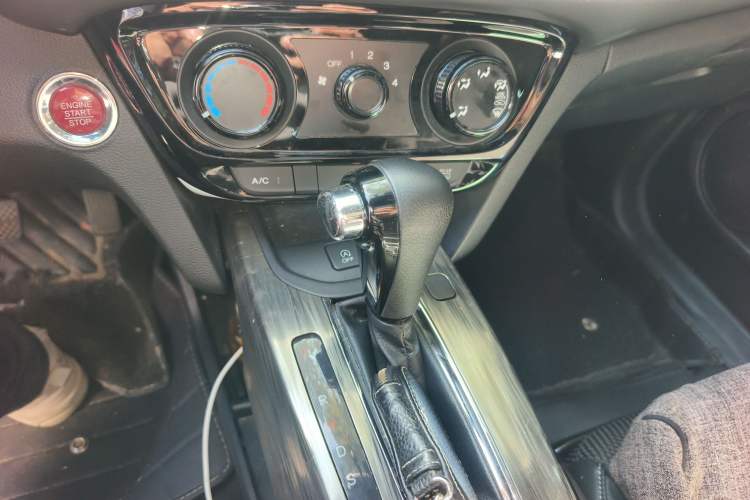 Used Honda XR-V 2017 1.8L EXi CVT Comfort Version Gear Lever