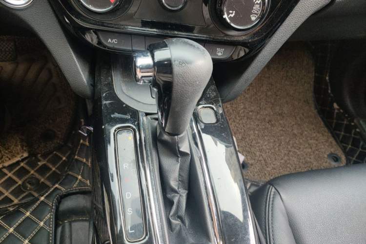 Used Honda XR-V 2017 1.8L EXi CVT Comfort Version Gear Lever
