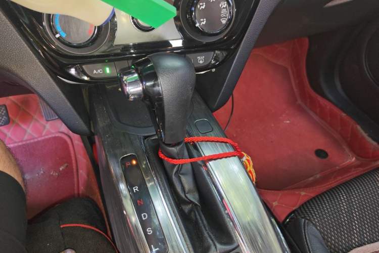Used Honda XR-V 2017 1.5L LXi CVT Classic Edition Gear Lever