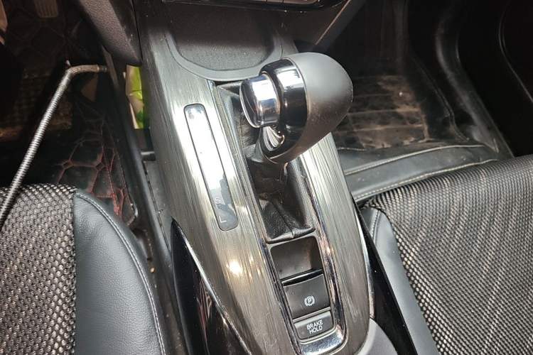 Used Honda XR-V 2017 1.5L LXi CVT Classic Edition Gear Lever