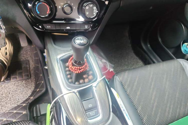 Used Honda XR-V 2017 1.5L LXi Manual Classic Edition Gear Lever
