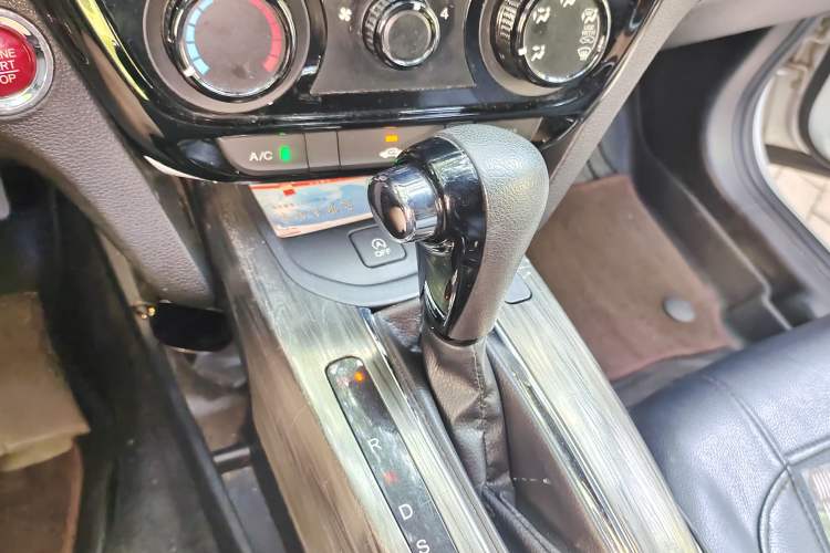 Used Honda XR-V 2017 1.8L EXi CVT Comfort Version Gear Lever