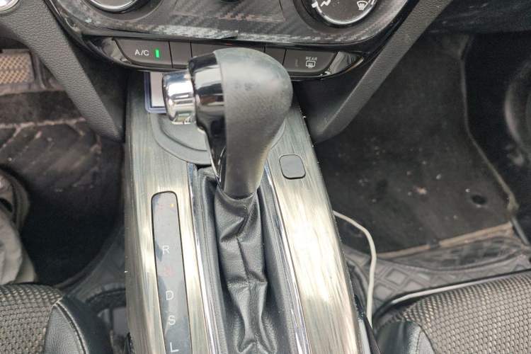 Used Honda XR-V 2017 1.8L EXi CVT Comfort Version Gear Lever