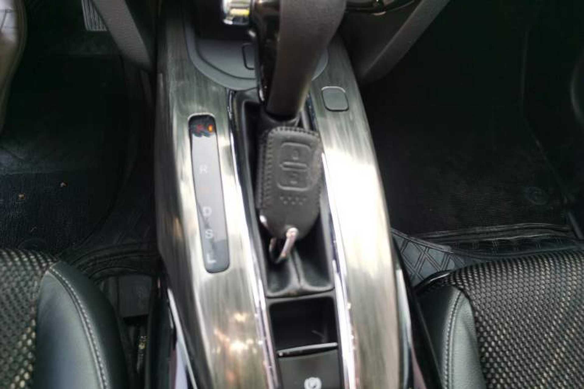 Used Honda XR-V 2017 1.8L EXi CVT Comfort Version Gear Lever