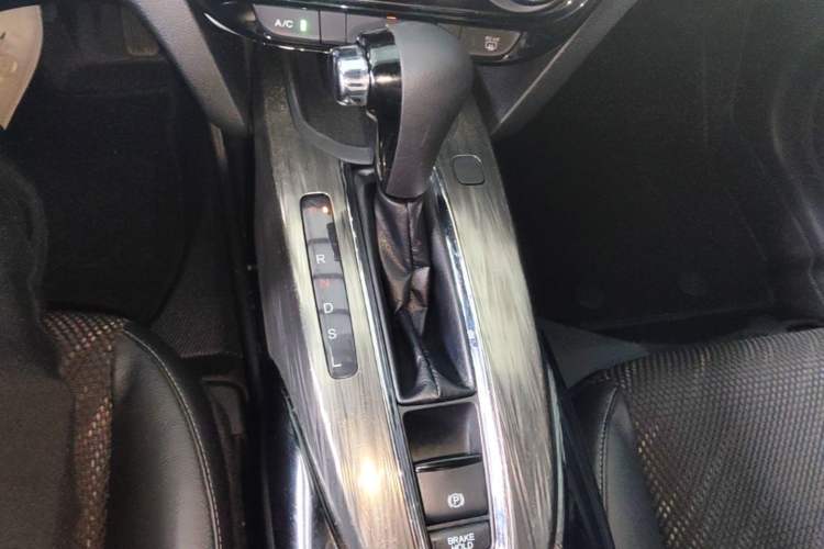 Used Honda XR-V 2017 1.5L LXi CVT Classic Edition Gear Lever