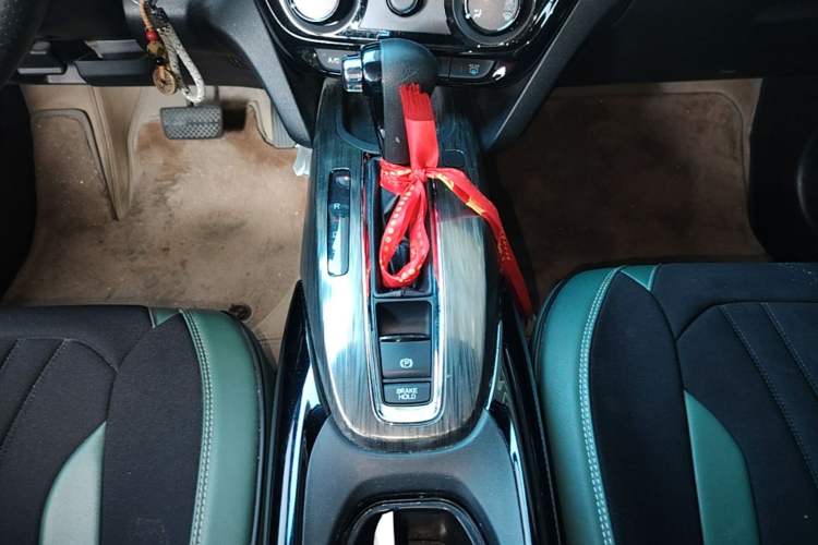 Used Honda XR-V 2017 1.5L LXi CVT Classic Edition Gear Lever