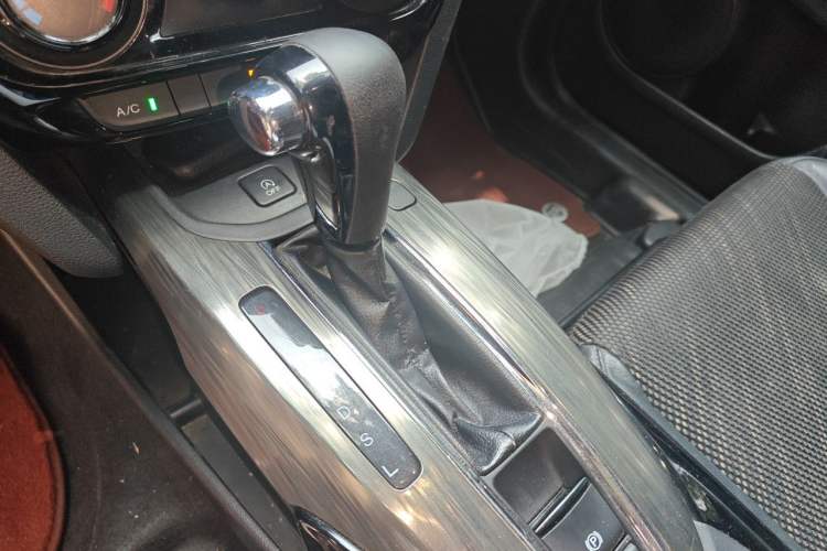 Used Honda XR-V 2017 1.8L EXi CVT Comfort Version Gear Lever
