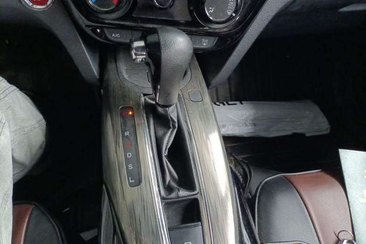 Used Honda XR-V 2017 1.8L EXi CVT Comfort Version Gear Lever