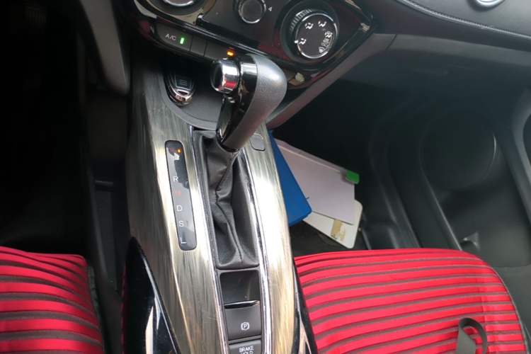 Used Honda XR-V 2017 1.5L LXi CVT Classic Edition Gear Lever