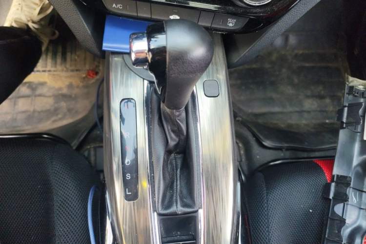 Used Honda XR-V 2017 1.8L EXi CVT Comfort Version Gear Lever