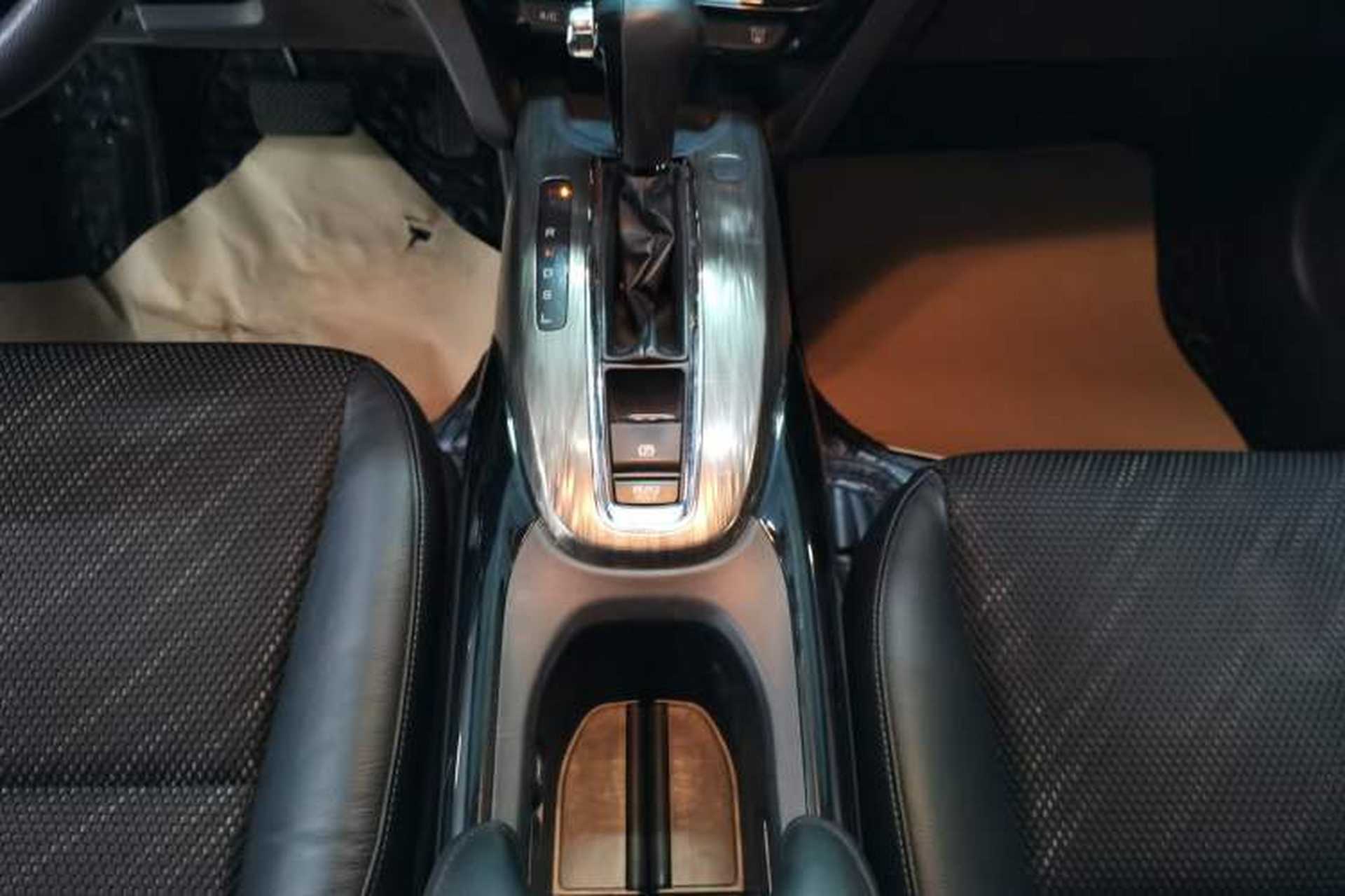 Used Honda XR-V 2017 1.5L LXi CVT Classic Edition Gear Lever