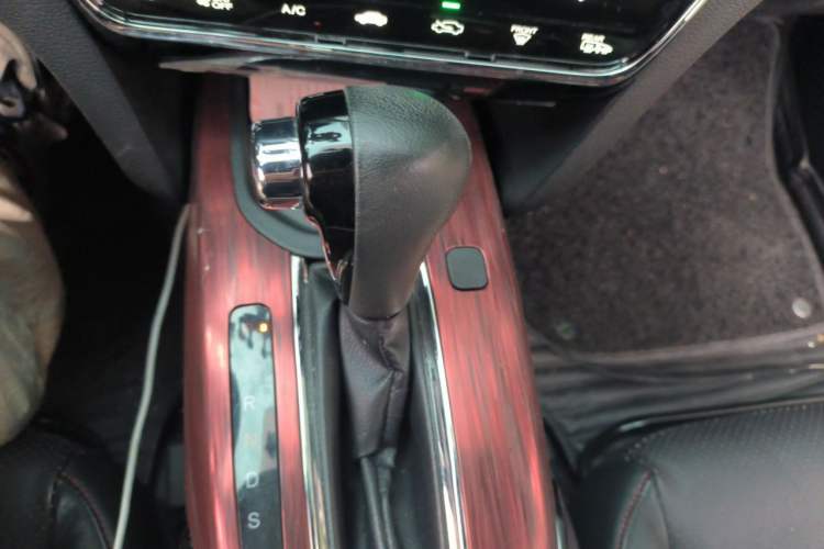 Used Honda XR-V 2017 1.8L VTi CVT Luxury Edition Gear Lever