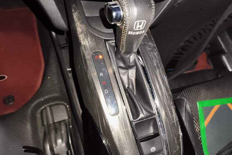 Used Honda XR-V 2017 1.8L EXi CVT Comfort Version Gear Lever